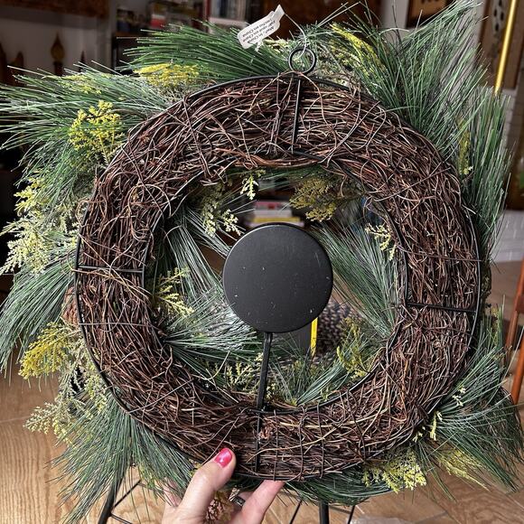 Luminara 4.5" Pillar Flameless Candle + Christmas 18" Wreath Blue Berries Pines - Picture 7 of 10